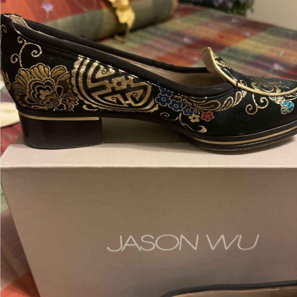 Jason Wu Black and Gold Elegant Flats